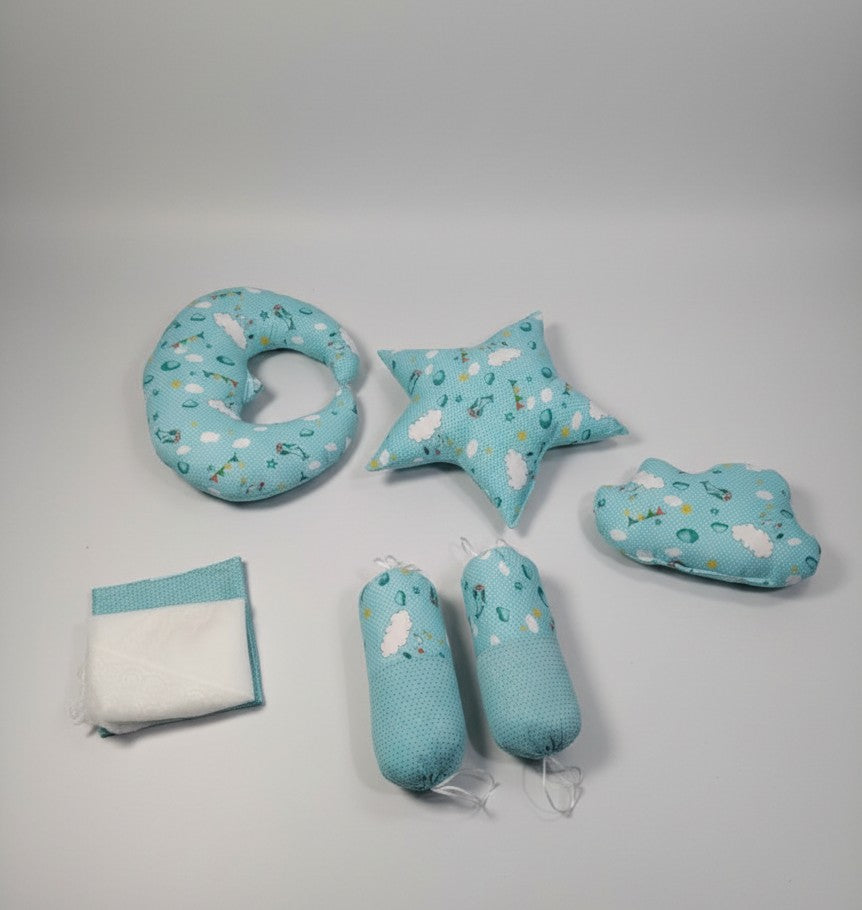 Adorable Baby Bedding Set (11 Pieces)