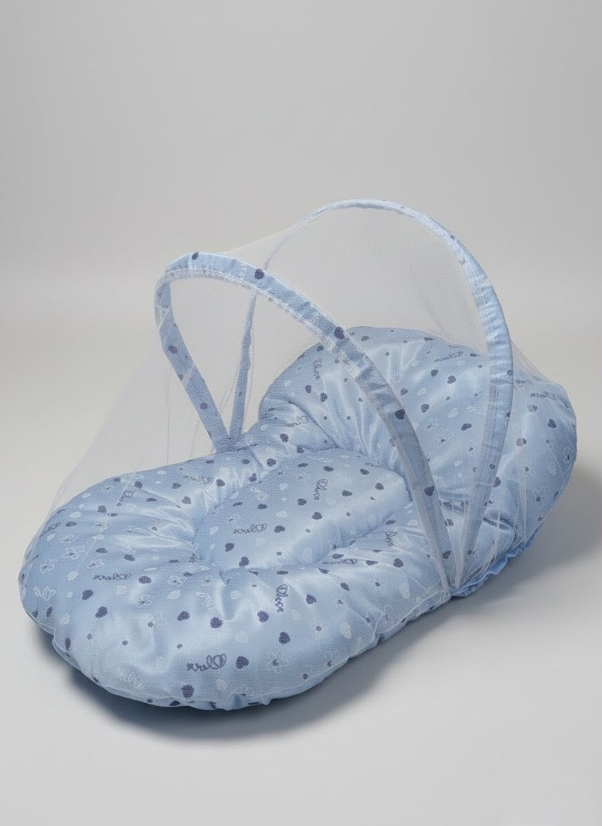 Cute Heart Print Baby bed (8 Pieces)