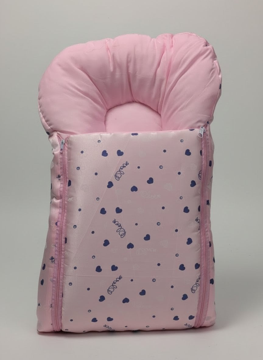 Cute Heart Print Baby bed (8 Pieces)