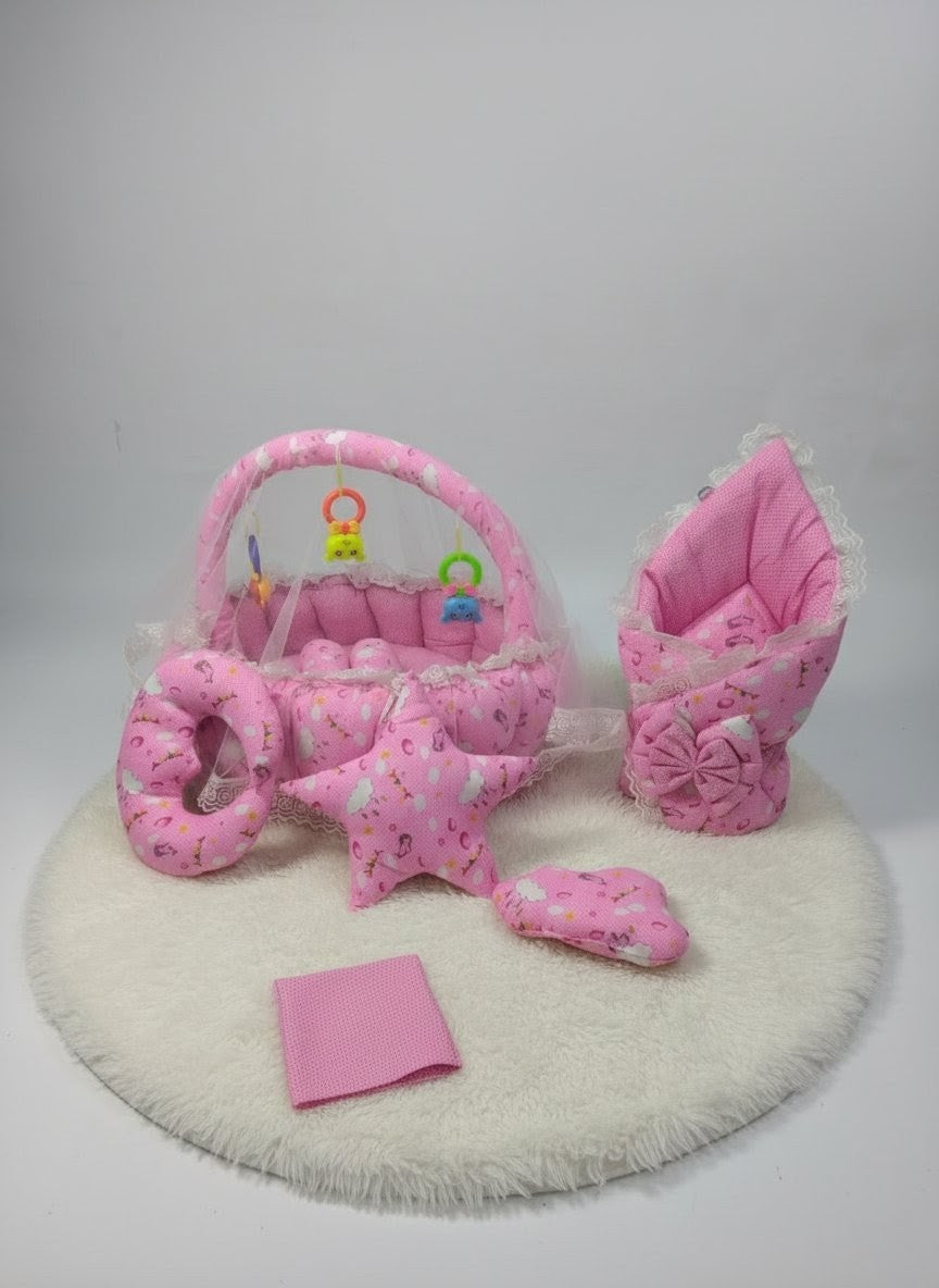 Adorable Baby Bedding Set (11 Pieces)