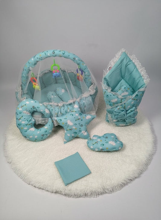 Adorable Baby Bedding Set (11 Pieces)