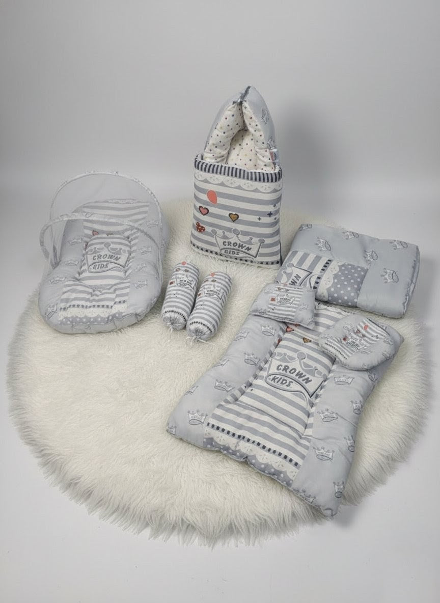 Crown Print Baby Bed 8 Pcs